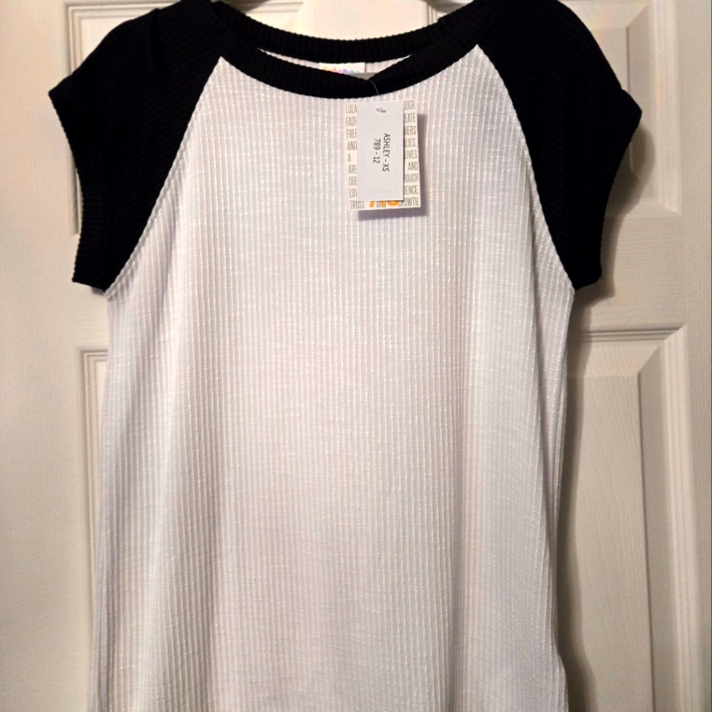 Lularoe Ashley top